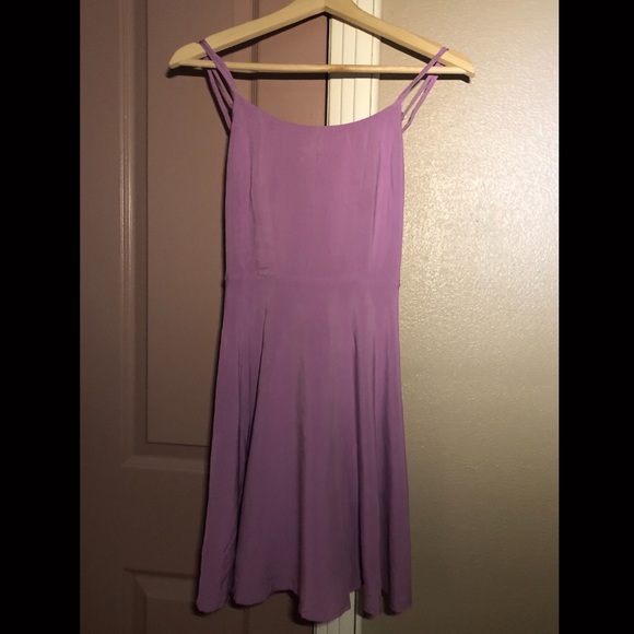 Forever 21 Dresses & Skirts - Strappy Back Dress 💜